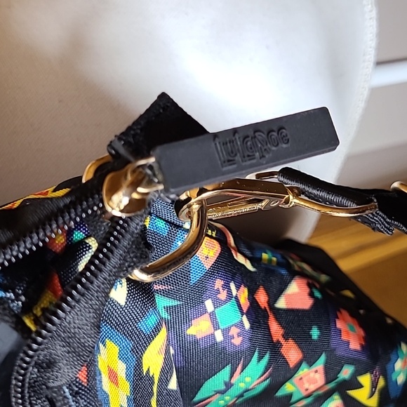LuLaRoe travel bag multi color - Picture 5 of 7